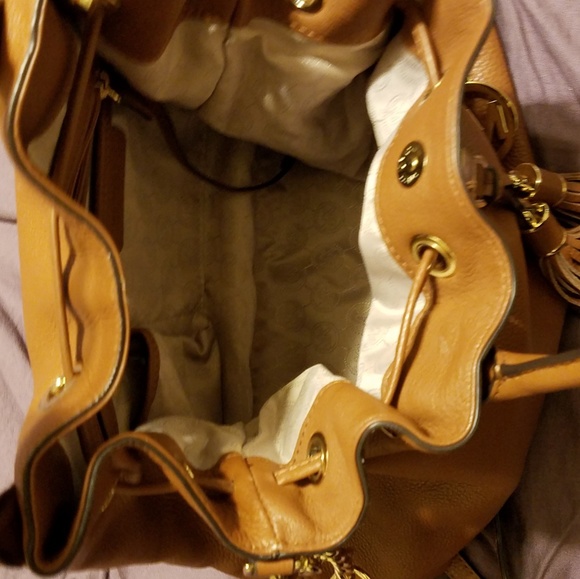 Michael Kors Large Camden Drawstring Satchel - Picture 2 of 3